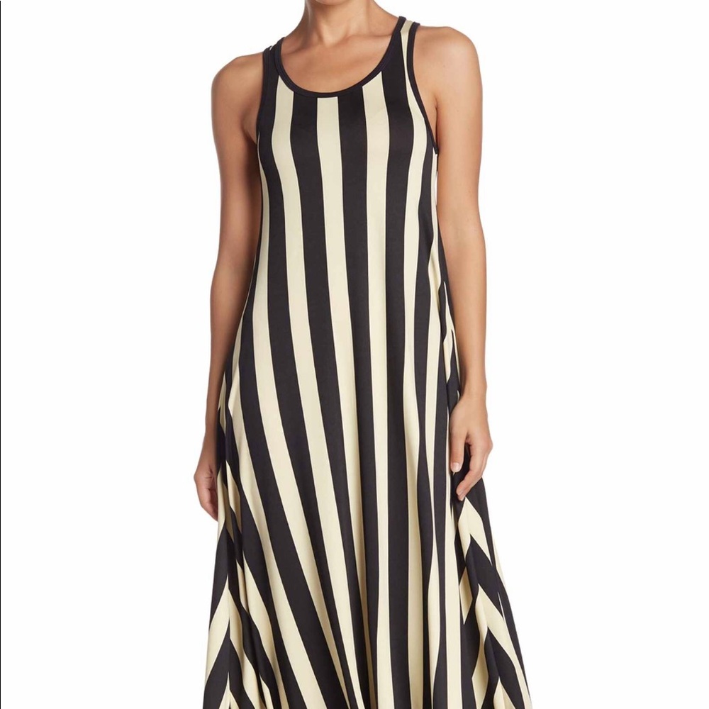 Go Couture Scoop Neck High/Low Maxi Dress